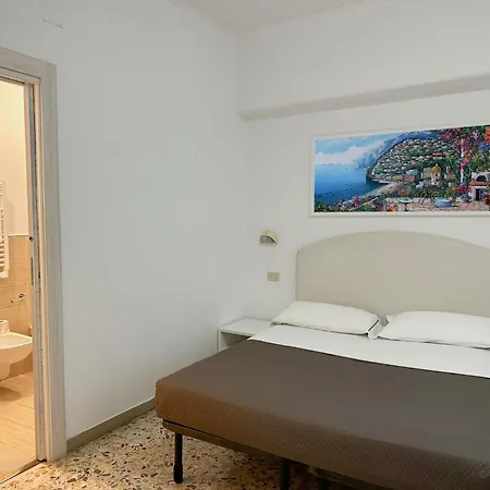 Hotel Linda-3