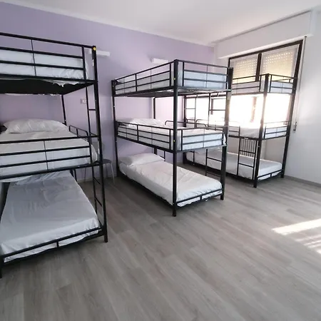 Hostel 3-2