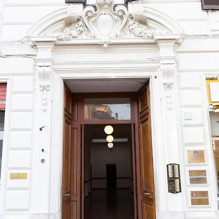 Tritone Luxury Suites Piazza del Popolo-3