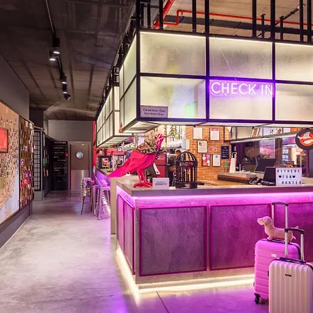 Moxy Lisbon City-3
