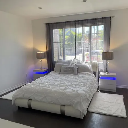Beverly Hills 2Bd-3