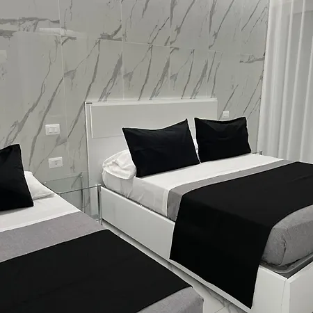 White Elegance Luxury B&B Caserta-2