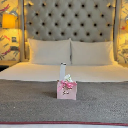 The Beverley Hotel London - Victoria-2