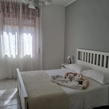 Dreams Room-2