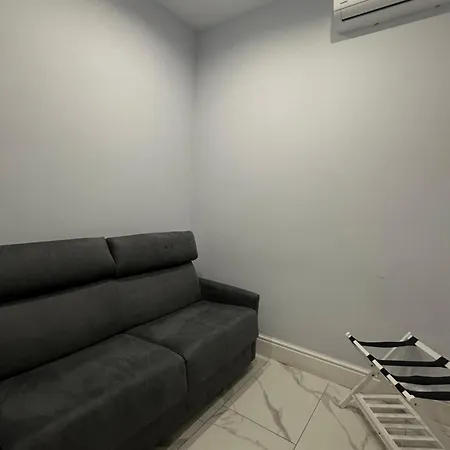 Luxury 2.0-2