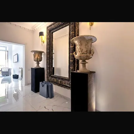 Daphne Trevi Suites-3