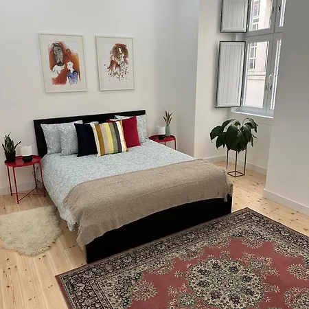 Modern Bedroom In Lisbon-3