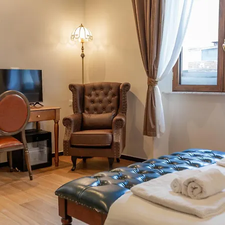 Modi Hotel-2