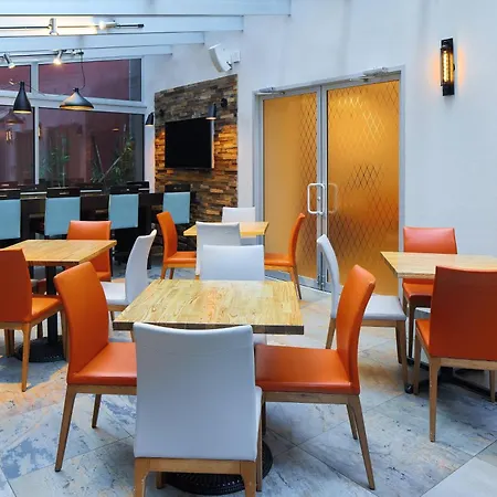 Fairfield Inn & Suites By Marriott New York Manhattan/Chelsea-3