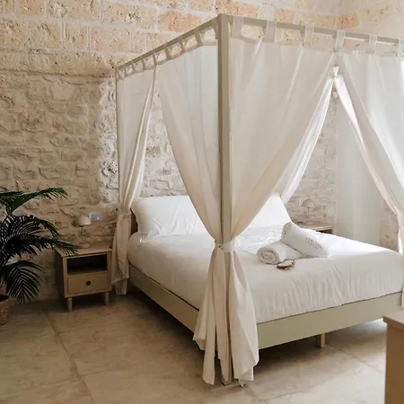 Aurluna Luxury Suites-2