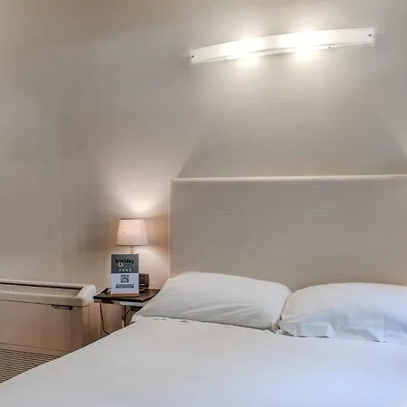 Hotiday Aparthotel Firenze-2