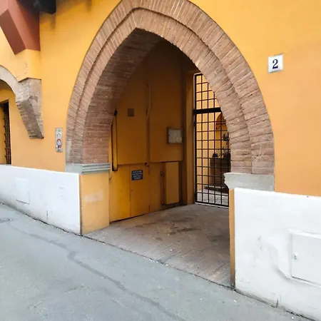 Piazza Nettuno Luxury Palace - By Bolognacentro Luxuryh-2