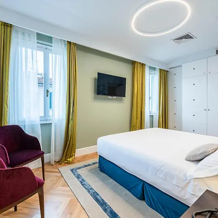 Glimpse Hotel-2