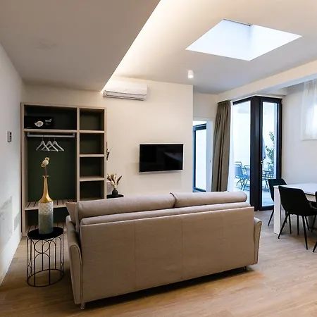Aiello Hotels - CityLife Apartments-3