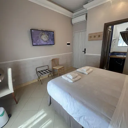 Spqr Suite Guest House-3