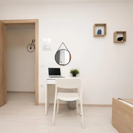 Central Room 128L-3