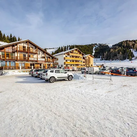 Hotel Grizzly "Ski-In Ski-Out"-3