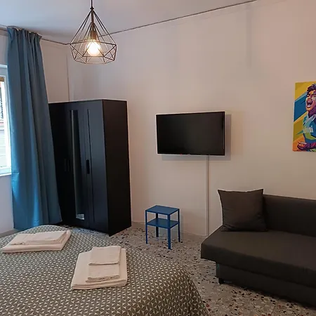 B&B Napoli Fuorigrotta-3