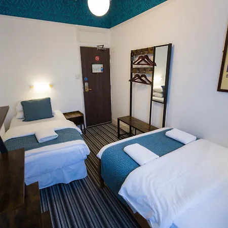 St Athans Hotel-3