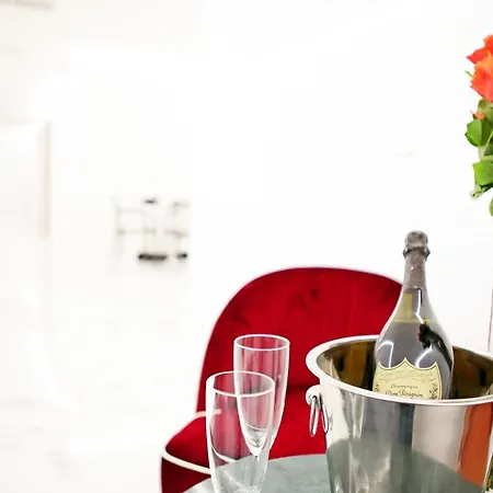 Hemi Suites-2