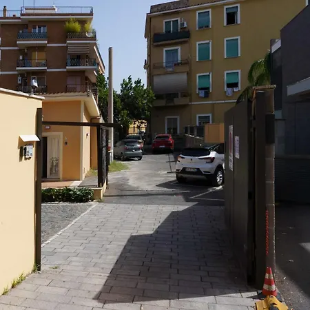 Gemelli BnB Guest House-3