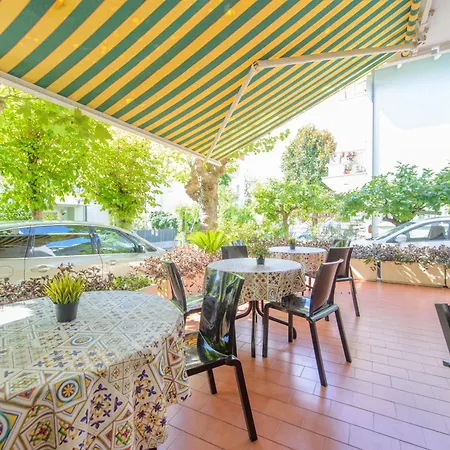 Hotel Avana Mare-2