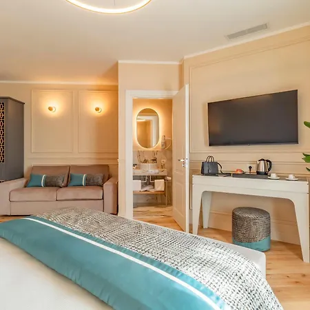 Trevi Imperial Suite 2-3