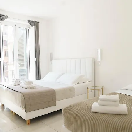 Piazza Venezia Grand Suite-3