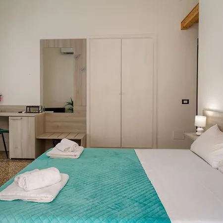 Sicilian Rooms-3