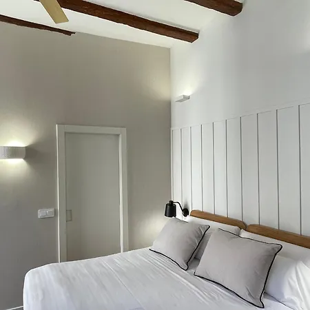 Cosy Rooms Embajador-2