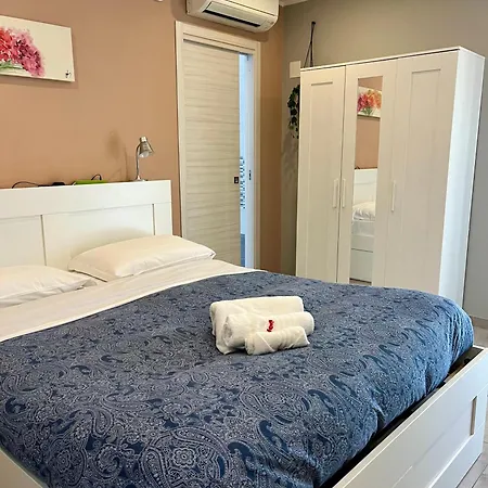 Pretty Tiburtina Room-2