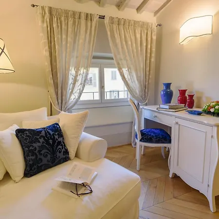 Palazzo della Stufa Residenza D'Epoca-3
