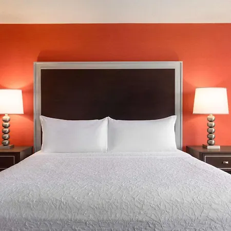 Doubletree By Hilton New York-Laguardia-3