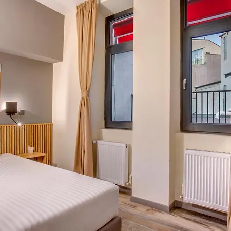 Hotel Forty One-3