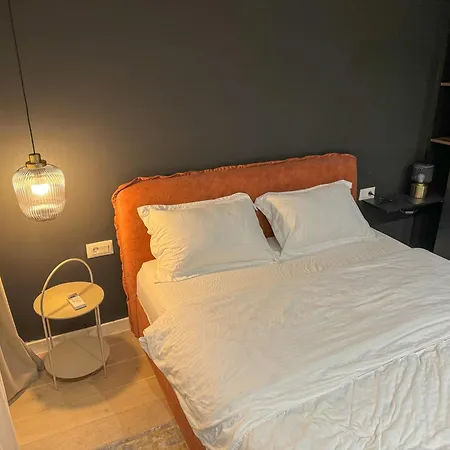 Warm Hotel Apartment-3