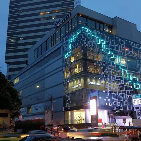 Episode 11 Hostel Sukhumvit-2