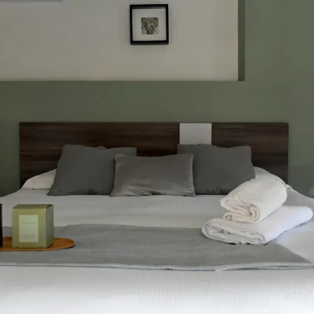 Poggio Al Lago Apartments&Rooms-2