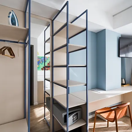 Graffiti Hotel-2