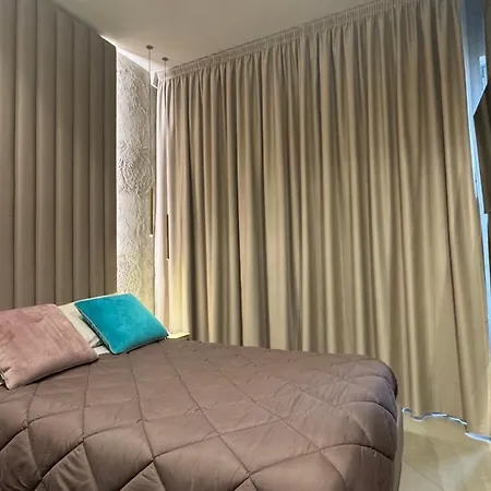 Tropicana Room-3