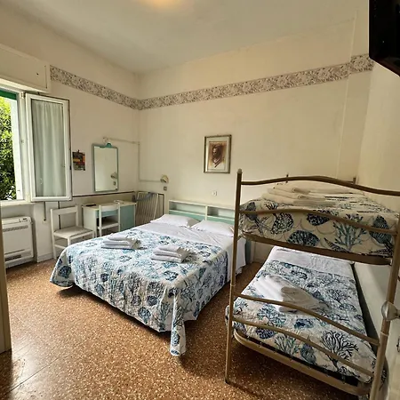 Hotel Urania Nuova Gestione-2
