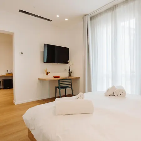 Hrd Luxury Rooms-3