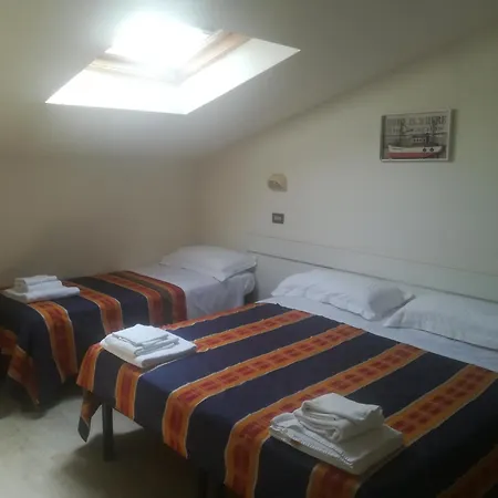 Hotel Derna-2