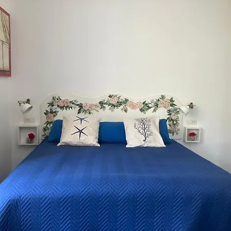 Villa Striano Capri - Guest House - Rooms Garden&Art-3