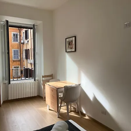 Flat 7 Rome Guesthouse-3