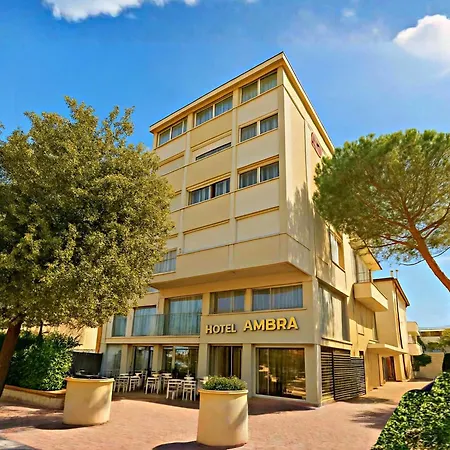 HOTEL AMBRA - Fronte Mare - Vicinissimi al Centro-3
