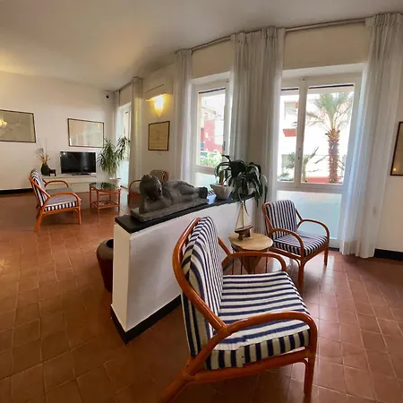 Hotel Miriam-3