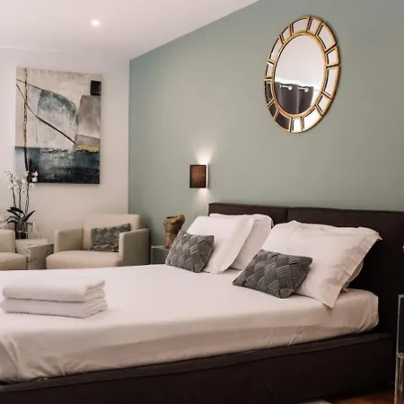 Fellini Design Suites-2