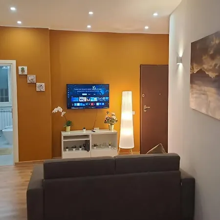 Appia Avenue 639-3