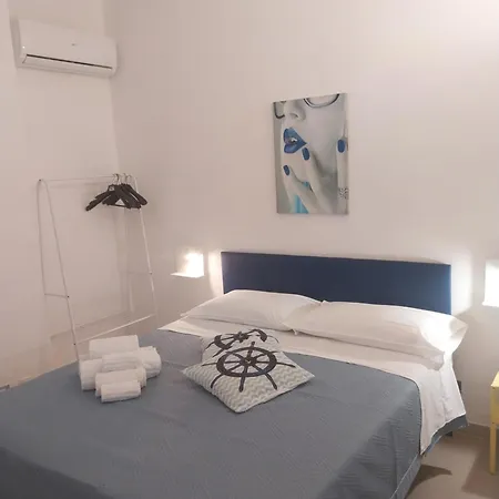 Le Rocce Holiday Rooms-2