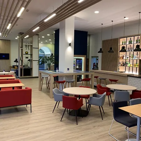 Holiday Inn Express Ciudad De Las Ciencias By Ihg-2